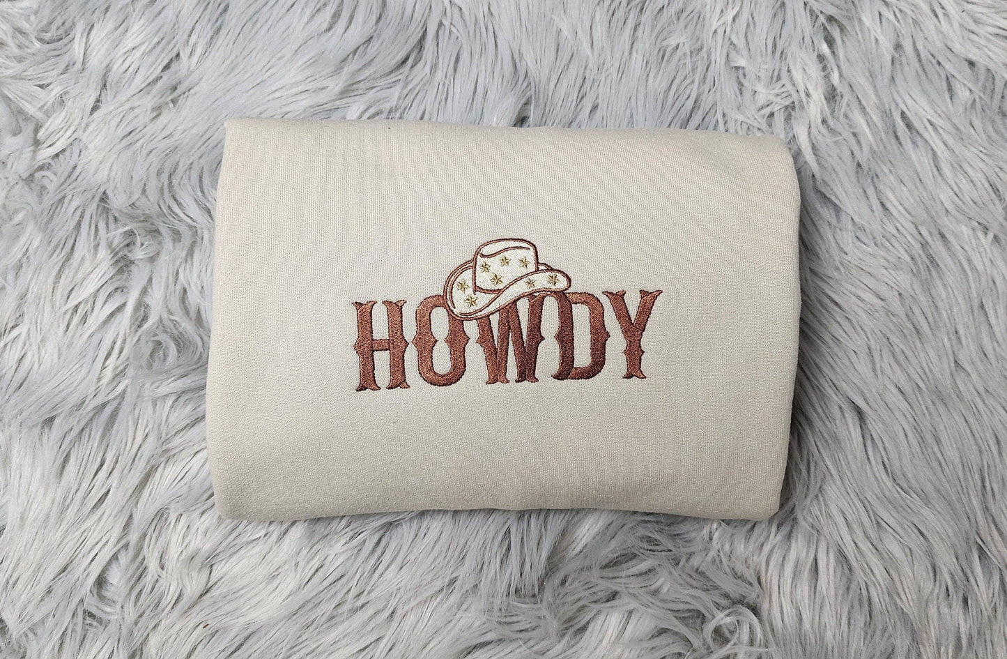 Embroidered Howdy Crewneck - Cowgirl Western Style Crewneck - Embroidered gift
